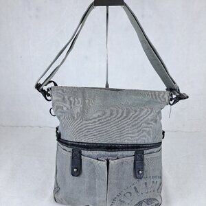 Kipling washing gray buckle crossbody Bag - Lightweight Nylon - Pre-Owned